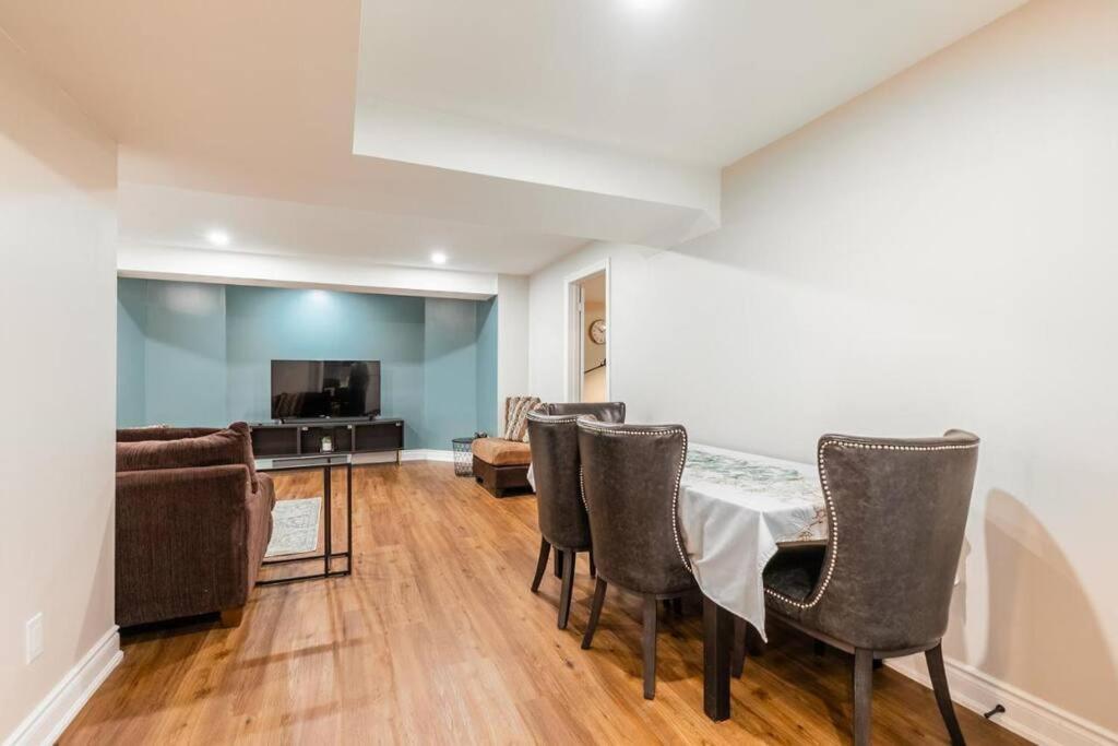 Spacious Basement Mississauga Eksteriør bilde